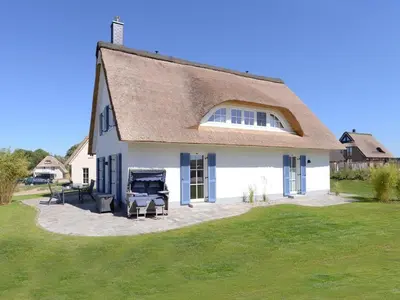 Das Gebäude in dem sich das Ferienhaus befindet