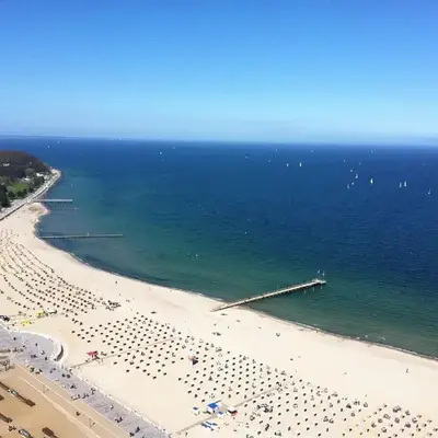 Beachside 2-Zimmer-Wohnung mit Meerblick