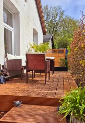 Ein Balkon oder eine Terrasse in der Unterkunft Klanggarten - Yoga, Wald, Stadtrand