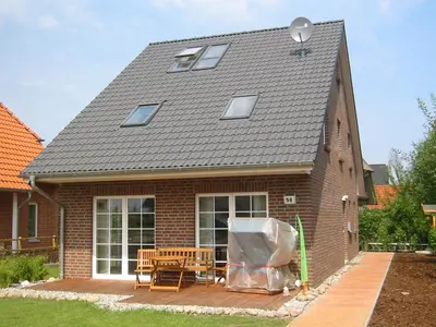 Das Gebäude in dem sich das Ferienhaus befindet