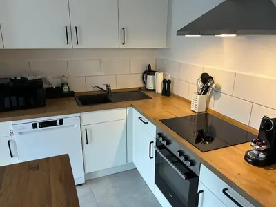 Küche/Küchenzeile in der Unterkunft Traumhafte Ferienwohnung zwischen Ostsee und Hansestadt