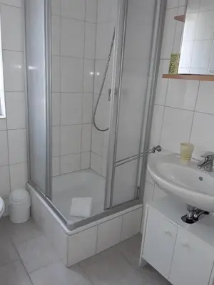 Ein Badezimmer in der Unterkunft Ferienhaus Bolliger