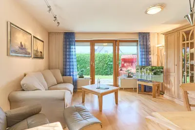 Ein Sitzbereich in der Unterkunft Wiesenweg 5 Apt 3