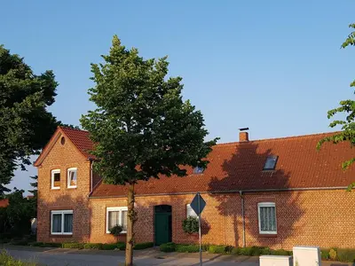 Das Gebäude in dem sich die Ferienwohnung befindet