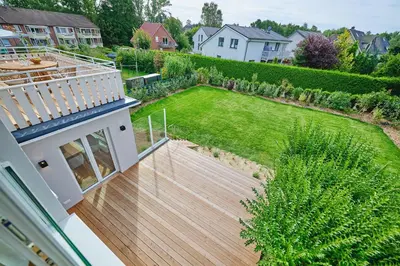 Ein Garten an der Unterkunft Lykke Hus - Wohnung Fridas Ausblick OG