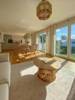 Ein Sitzbereich in der Unterkunft Lykke Hus - Wohnung Fridas Ausblick OG