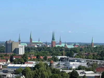 Ein allgemeiner Blick auf Lübeck oder ein Stadtblick von der Ferienwohnung aus