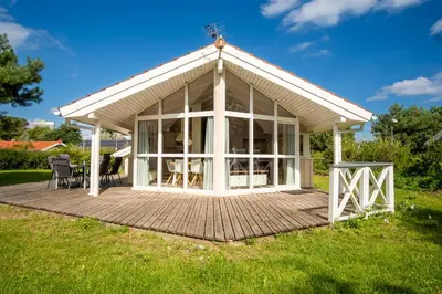 Ein Garten an der Unterkunft Strandblick - Dorf 1 Ferienhaus 08