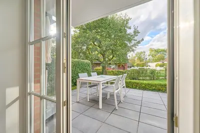 Ein Garten an der Unterkunft Ferienwohnung Robbe Timmendorfer Strand