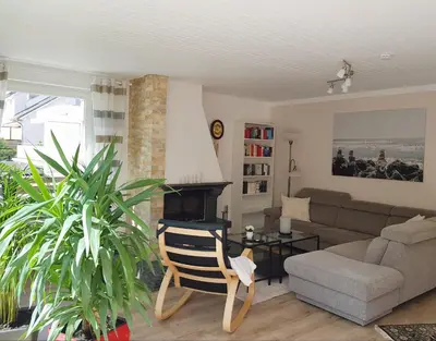 Ein Sitzbereich in der Unterkunft Schöne 120-qm-Ferienwohnung - Sonnenterrasse - Stadtgrenze Lübeck