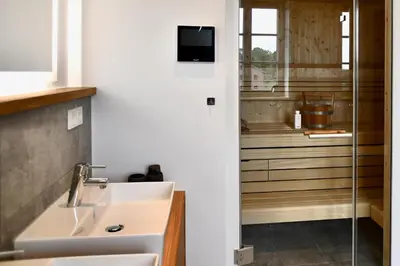 Ein Badezimmer in der Unterkunft Schöne Aussicht Rosenhagen Haus 6