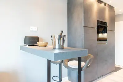 Küche/Küchenzeile in der Unterkunft Ferienwohnung Ocean Drive 94 Scharbeutz - Appartement mit Meerblick