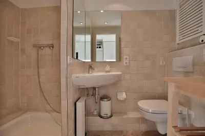 Ein Badezimmer in der Unterkunft Haus Miramar Treffert Appartement 36