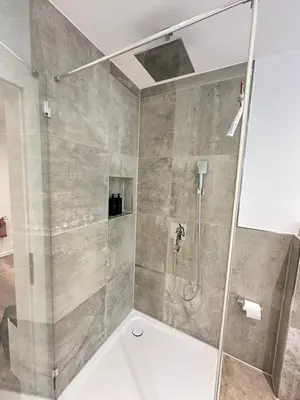 Ein Badezimmer in der Unterkunft M&K Homes Eleganter Neubau zwischen Hamburg&Ostsee mit Parkplatz