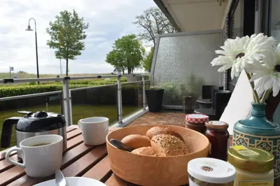 Ein Balkon oder eine Terrasse in der Unterkunft Stuuv 8 - Ferienwohnung in Scharbeutz - Ostseeblick & Strandlage - 50 m