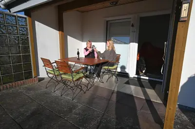Ein Balkon oder eine Terrasse in der Unterkunft Ferien-Bungalow Wiesenweg