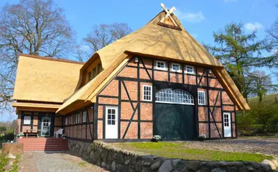 Das Gebäude in dem sich die Ferienwohnung befindet