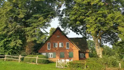 Ein Garten an der Unterkunft Tüschenbeker Mühle