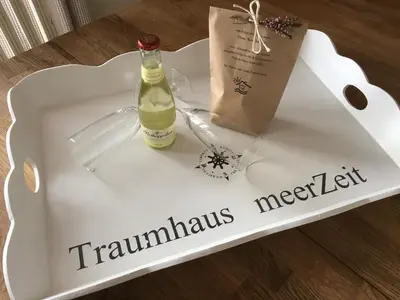Getränke in der Unterkunft Traumhaus meerZeit in Sierksdorf, super Meerblick, Sauna, Kaminofen, Whirlwanne