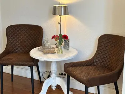 Ein Sitzbereich in der Unterkunft Villa Pension Strandhaus - adults only