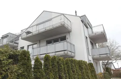 Das Gebäude in dem sich die Ferienwohnung befindet