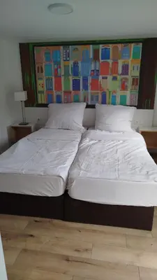 Ein Bett oder Betten in einem Zimmer der Unterkunft Mobil House auf Tierschutz Landhof inmitten der Natur bei Lübeck