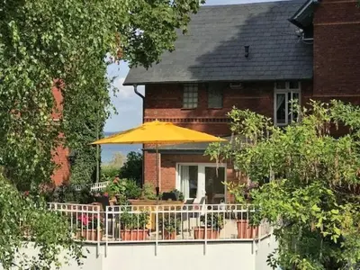 Das Gebäude in dem sich das Hotel befindet