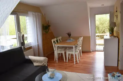 Ein Sitzbereich in der Unterkunft Kleine Kajüte