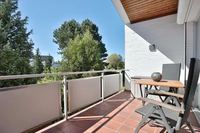 Ein Balkon oder eine Terrasse in der Unterkunft Ferienhaus Dornkampstraße 1 Ostseewelle Appartement 5
