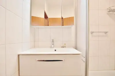Ein Badezimmer in der Unterkunft Ferienhaus Dornkampstraße 1 Ostseewelle Appartement 5