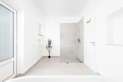 Ein Badezimmer in der Unterkunft Apartments an der Vorderreihe - Parkplätze nach Verfügbarkeit