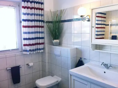Ein Badezimmer in der Unterkunft Objekt-Nr 280 - Ort - Roggenbukstraße