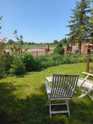 Ein Garten an der Unterkunft Sonnenscheinhof Alpakas, Ferienwohnung