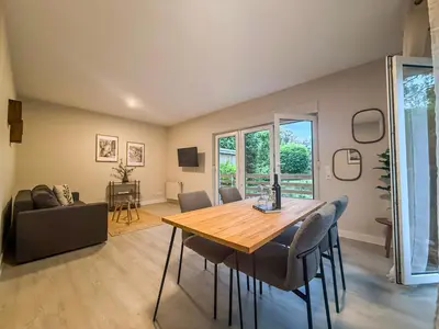 Ein Sitzbereich in der Unterkunft Oda Living