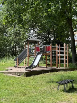 Ein Kinderspielbereich in der Unterkunft 3 Zimmer in Sierksdorf, nah am Strand & HansaPark