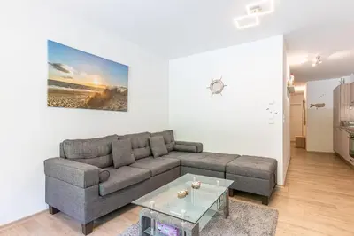 Ein Sitzbereich in der Unterkunft Haus Aaron Fehlingstraße, Fewo 221