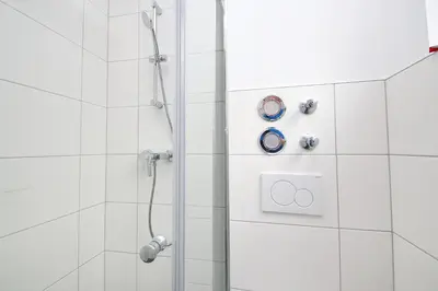 Ein Badezimmer in der Unterkunft Haus Aaron Fehlingstraße, Fewo 222