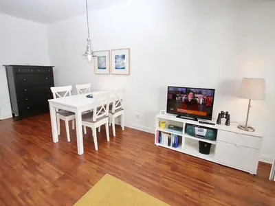 TV/Unterhaltungsangebot in der Unterkunft Kaiserallee, Fewo 155