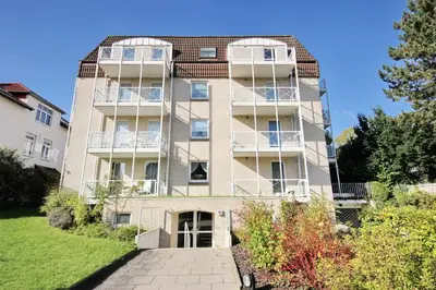 Das Gebäude in dem sich die Ferienwohnung befindet
