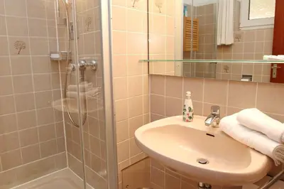 Ein Badezimmer in der Unterkunft Kaiserallee, Fewo 160