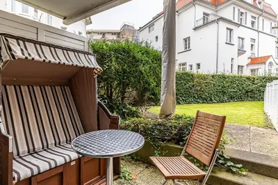 Ein Garten an der Unterkunft Kaiserallee, Fewo 198