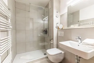 Ein Badezimmer in der Unterkunft Kaiserallee, Fewo 182