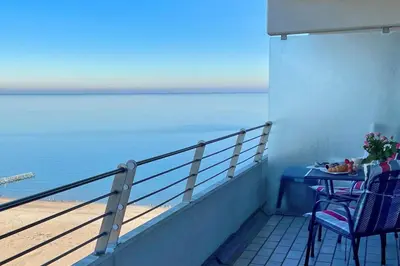 Ein Balkon oder eine Terrasse in der Unterkunft Trelleborgallee, Fewo 118