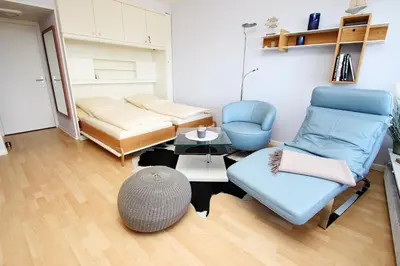 Ein Sitzbereich in der Unterkunft Trelleborgallee, Fewo 146