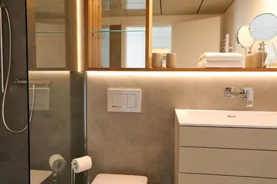 Ein Badezimmer in der Unterkunft Trelleborgallee, Fewo 180