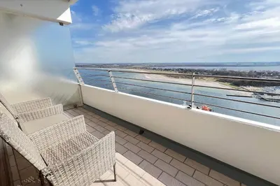 Ein Balkon oder eine Terrasse in der Unterkunft Trelleborgallee, Fewo 179