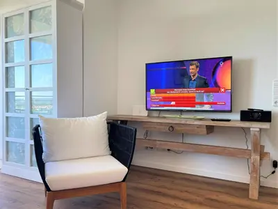 TV/Unterhaltungsangebot in der Unterkunft Trelleborgallee, Fewo 152
