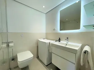 Ein Badezimmer in der Unterkunft Trelleborgallee, Fewo 152