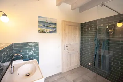 Ein Badezimmer in der Unterkunft Landhaus-Marwede App7
