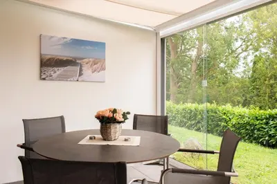 Ein Garten an der Unterkunft Ferienwohnung Boje 1 - Timmendorfer Strand